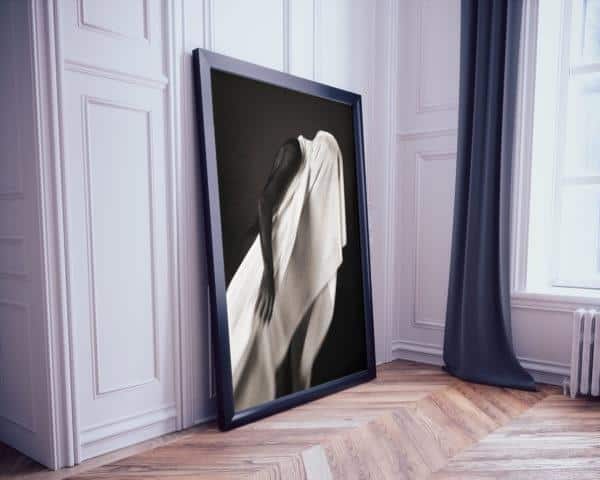 Photo / PRINT Fine Art DRAPED WOMAN 005